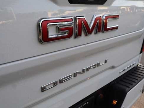 Used 2025 GMC Sierra 2500 Denali w/ Denali Reserve Package AWD/4WD image 67
