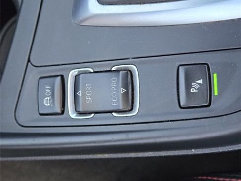 Used 2017 BMW 230i Convertible image 27