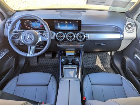 New 2026 Mercedes-Benz GLB 250 image 30