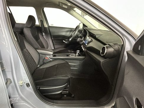 Used 2023 Nissan Kicks SV FWD image 35