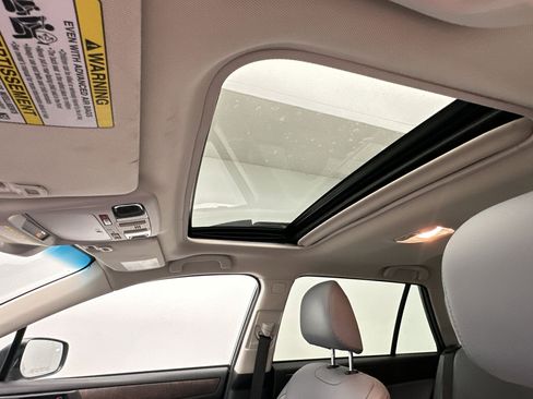 Used 2018 Subaru Outback 2.5i Limited image 15