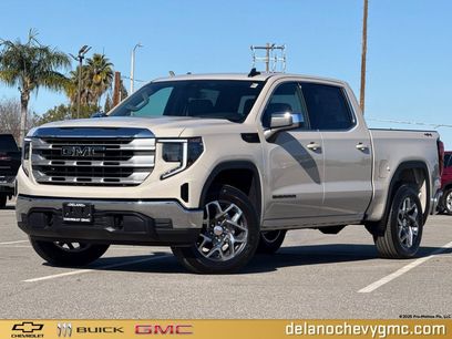 New 2026 GMC Sierra 1500 SLE w/ LPO, Black Badging Package