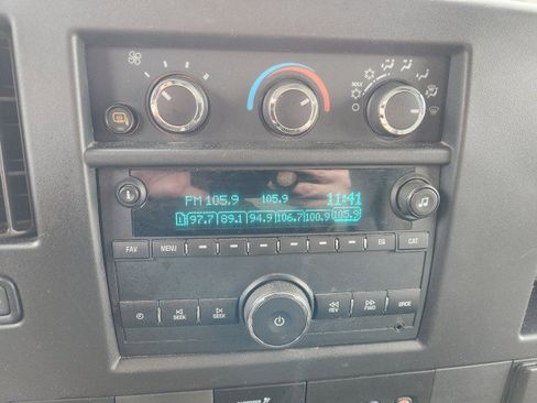 Used 2018 Chevrolet Express 3500 w/ Power Convenience Package image 34