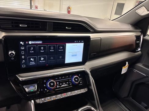 New 2026 GMC Sierra 1500 Denali w/ Denali Reserve Package AWD/4WD image 33