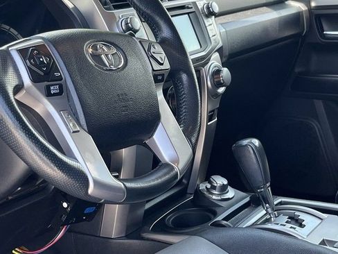 Used 2016 Toyota 4Runner SR5 Premium AWD/4WD image 5