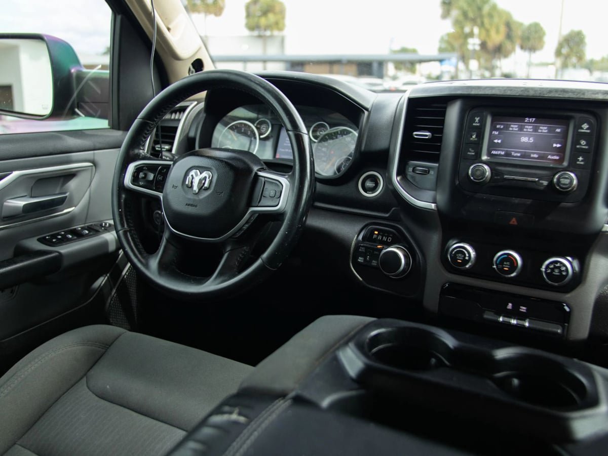 Used 2020 RAM 1500 Big Horn AWD/4WD image 30