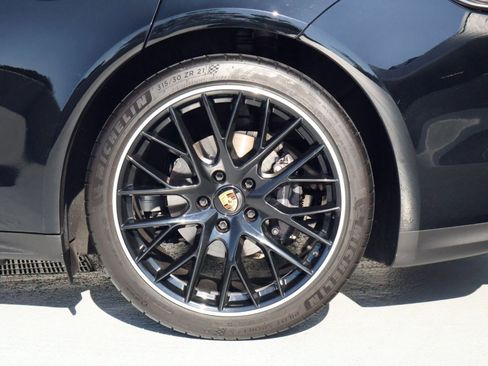 Certified 2023 Porsche Panamera image 27