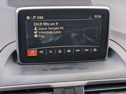 Used 2016 MAZDA MAZDA3 i Touring w/ Popular Equipment Package image 27