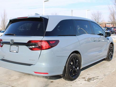 Used 2023 Honda Odyssey Sport image 7