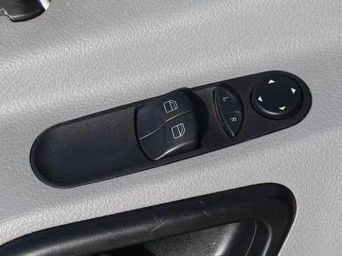 Used 2012 Mercedes-Benz Sprinter 3500 image 14