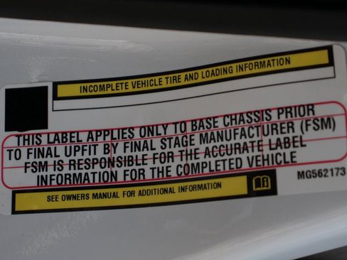 Used 2021 RAM 5500 Tradesman w/ Chrome Appearance Group image 48