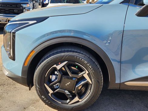 Certified 2026 Kia Sportage EX image 9