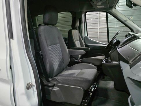 Used 2016 Ford Transit 350 XLT image 17