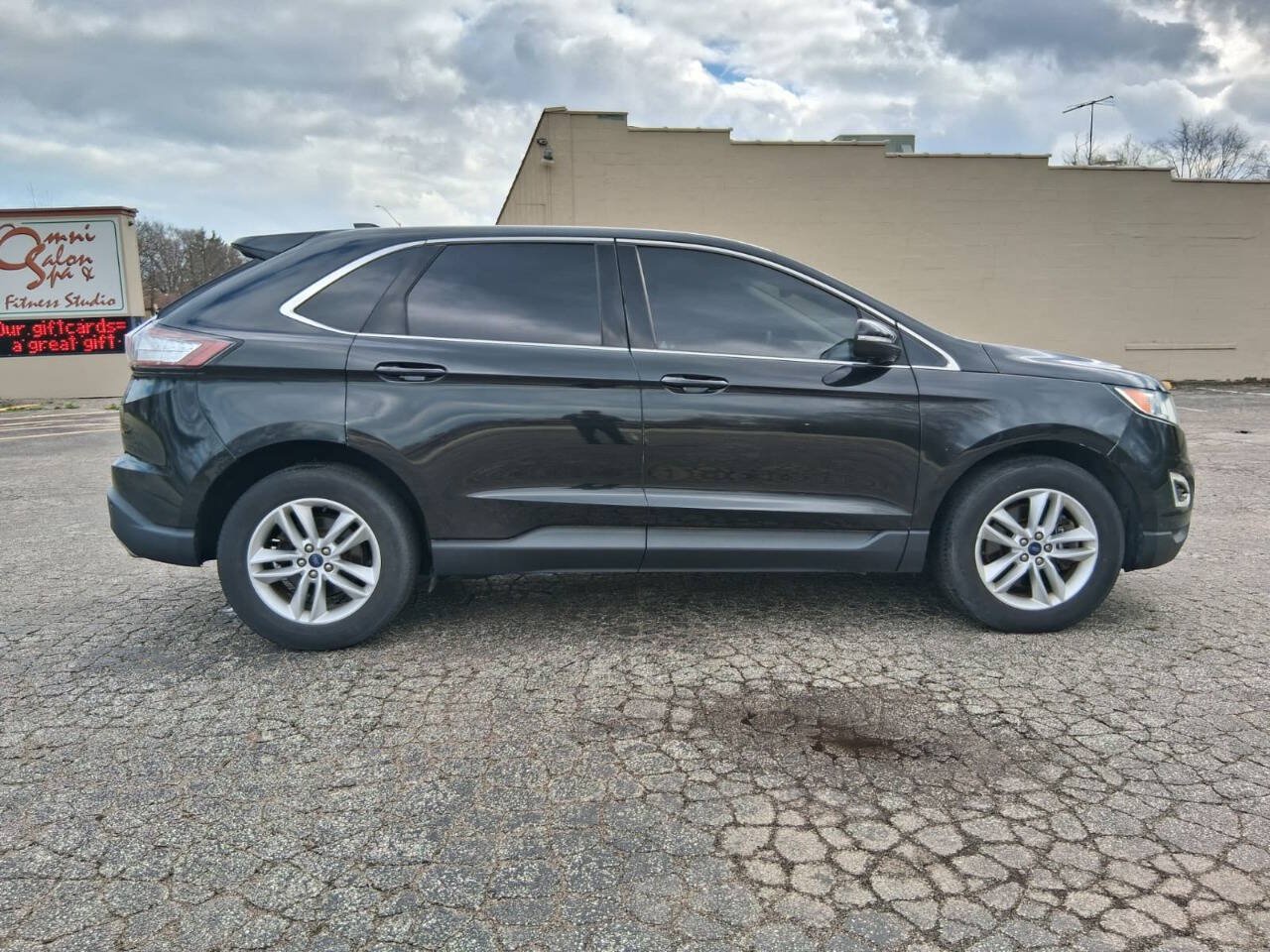 Used 2015 Ford Edge SEL AWD/4WD image 4