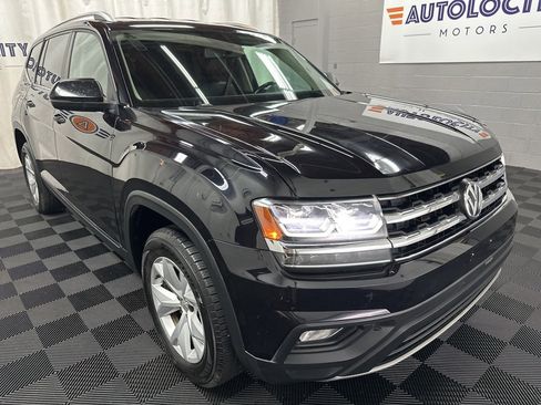 Used 2018 Volkswagen Atlas SE image 2
