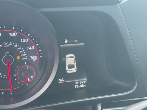 Used 2023 Hyundai Elantra SEL image 17