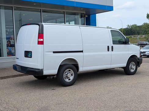 Certified 2025 Chevrolet Express 2500 w/ Driver Convenience Package RWD image 3
