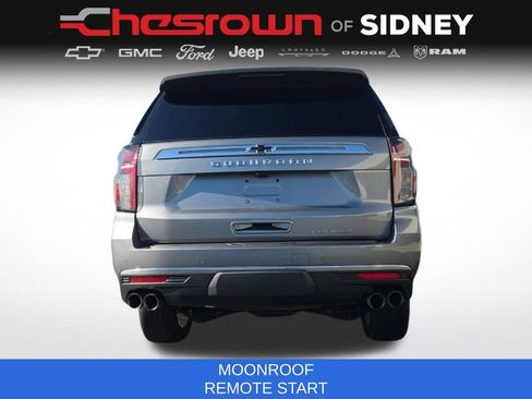 Used 2021 Chevrolet Suburban Premier w/ Premium Package AWD/4WD image 14