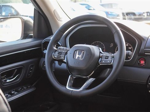 New 2025 Honda Pilot Touring image 24