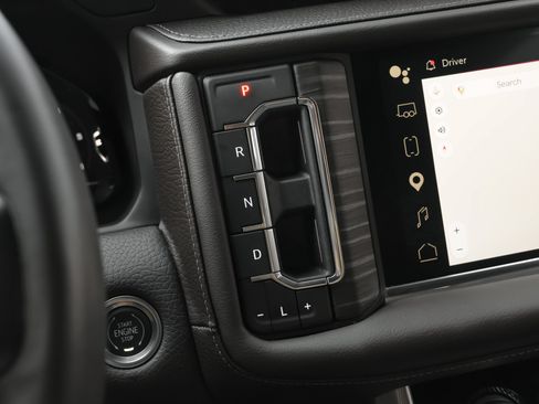 Used 2023 GMC Yukon Denali AWD/4WD image 17