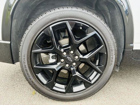 Used 2024 Chevrolet Traverse RS image 51