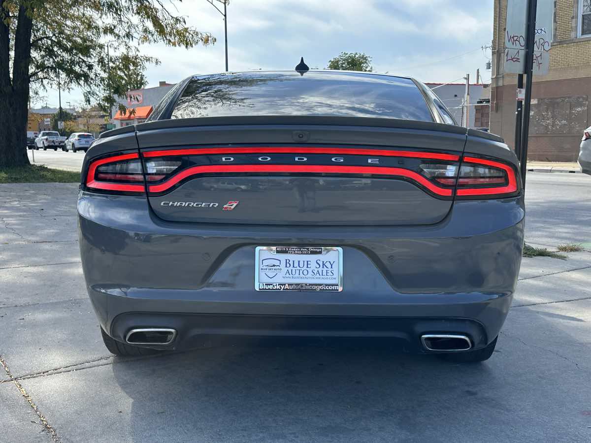 Used 2019 Dodge Charger SXT w/ Cold Weather Package AWD/4WD image 6