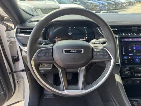 Used 2024 Jeep Grand Cherokee Limited 4xe AWD/4WD image 27