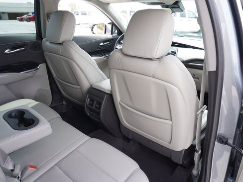Certified 2023 Cadillac XT4 Premium Luxury FWD image 10