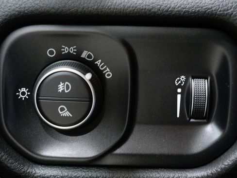 Used 2023 RAM 1500 Big Horn AWD/4WD image 13