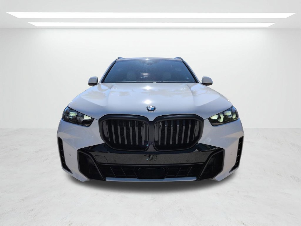 New 2026 BMW X5 xDrive40i w/ M Sport Package AWD/4WD image 9