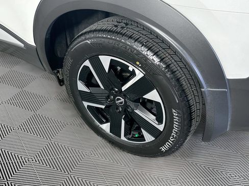 Certified 2026 Nissan Kicks SV w/ SV Premium Package AWD/4WD image 39