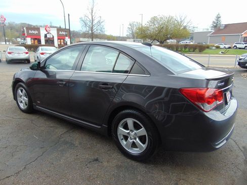 Used 2016 Chevrolet Cruze LT w/ Sun And Sound Package image 8