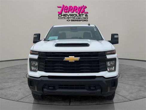 Used 2024 Chevrolet Silverado 2500 W/T image 8