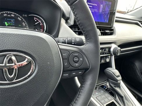Used 2024 Toyota RAV4 XLE image 35
