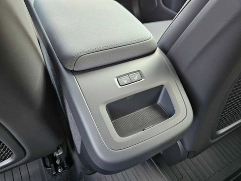 New 2026 Volvo XC60 B5 Plus w/ Protection Package Premier image 23