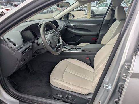 Used 2020 Hyundai Sonata Limited image 13