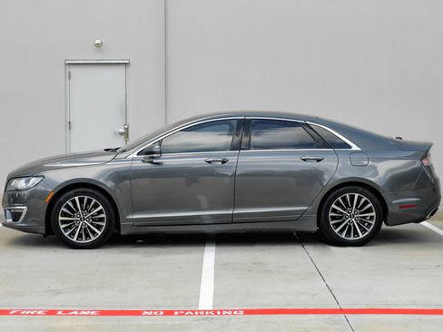 Used 2017 Lincoln MKZ Premiere FWD image 15
