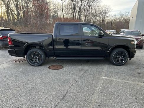 New 2026 RAM 1500 4x4 Crew Cab image 2
