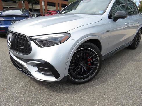 Used 2025 Mercedes-Benz GLC 43 AMG 4MATIC image 25