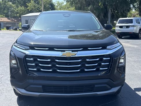 New 2026 Chevrolet Equinox LT w/ Convenience Package II FWD image 3