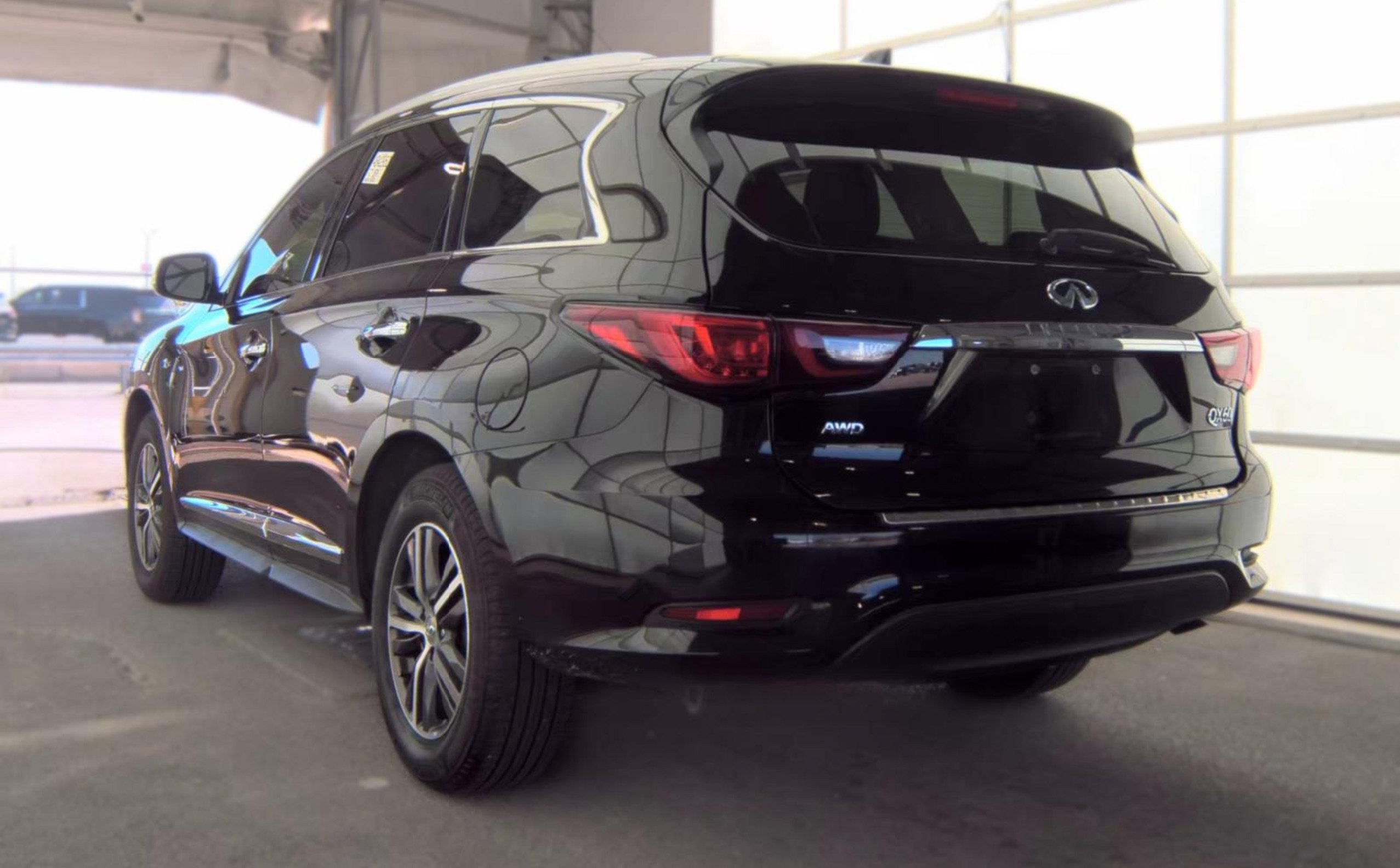 Used 2019 INFINITI QX60 Luxe AWD/4WD image 4
