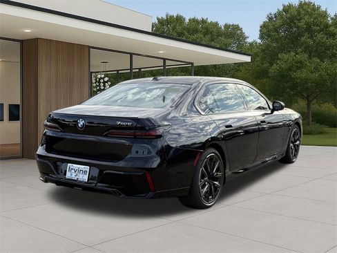 New 2026 BMW 750e xDrive 750e xDrive image 8