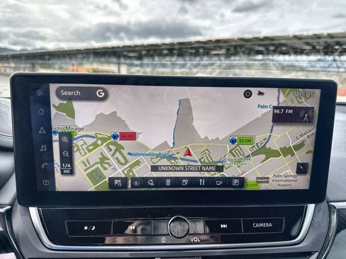 Used 2023 Nissan Altima 2.5 SR w/ SR Premium Package image 14