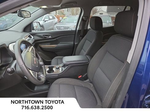 Used 2023 GMC Acadia SLE w/ Driver Convenience Package image 17