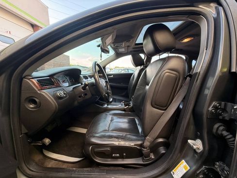 Used 2010 Chevrolet Impala LTZ FWD image 16