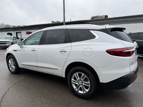 Used 2018 Buick Enclave Essence image 5