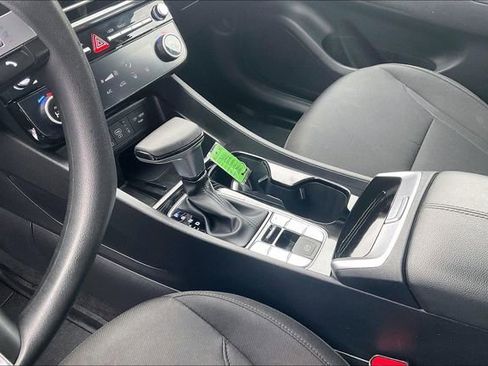 Certified 2025 Hyundai Tucson SEL image 18