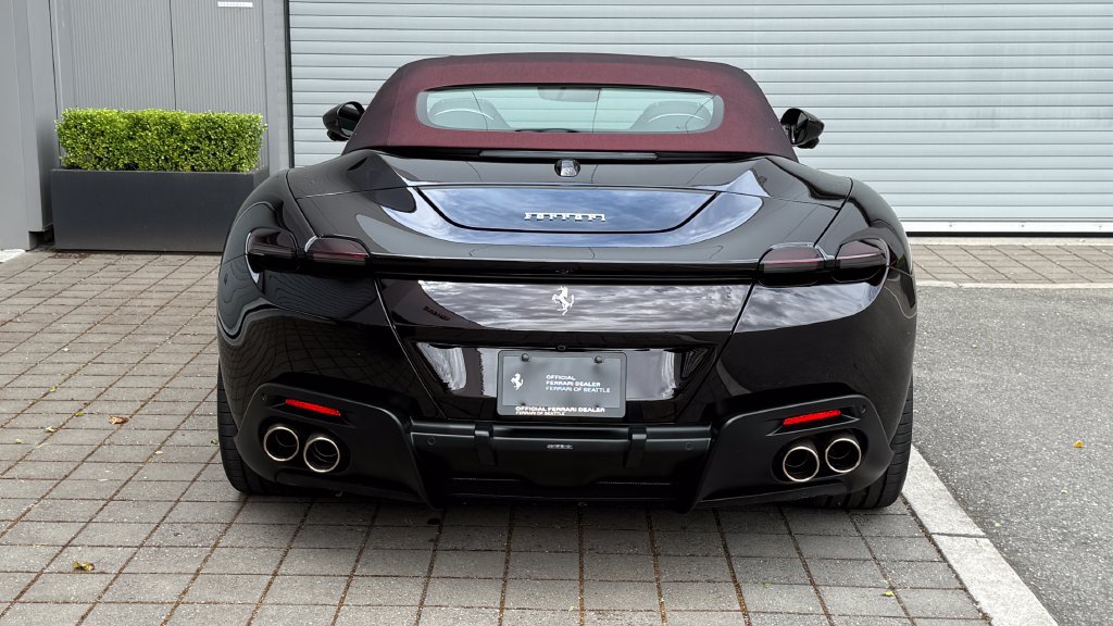 Used 2026 Ferrari Roma Spider RWD image 15
