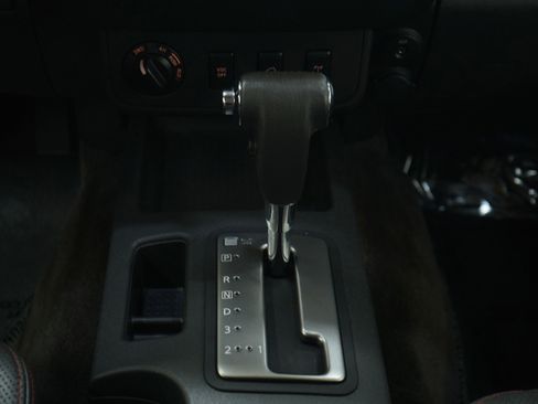 Used 2011 Nissan Xterra PRO-4X w/ Pro-4x Leather Pkg image 18