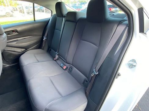 Used 2024 Toyota Corolla LE image 23